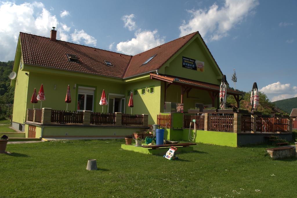 Hostinec Vo Visnovom Stara Tura Exterior photo